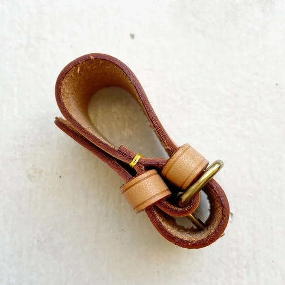 Louis Vuitton Vachetta Cuff - Picture 12 of 15